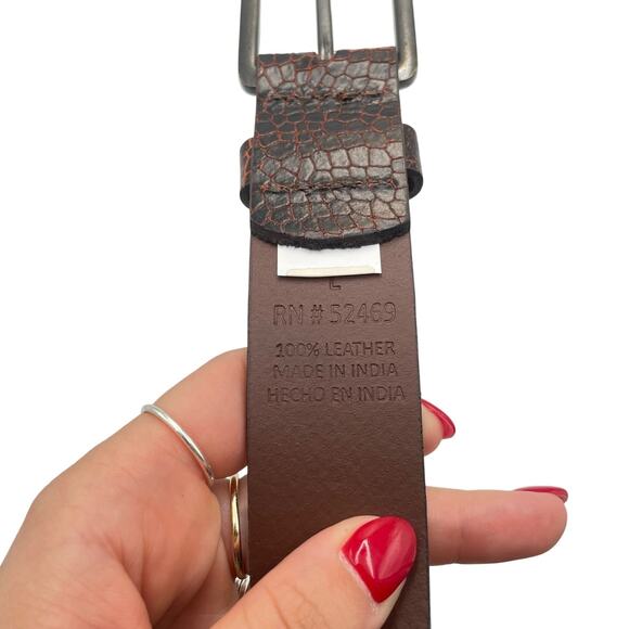 Unbranded Large Women's Brown Leather Crocodile Texture Embossed Fashion Belt - Picture 6 of 6